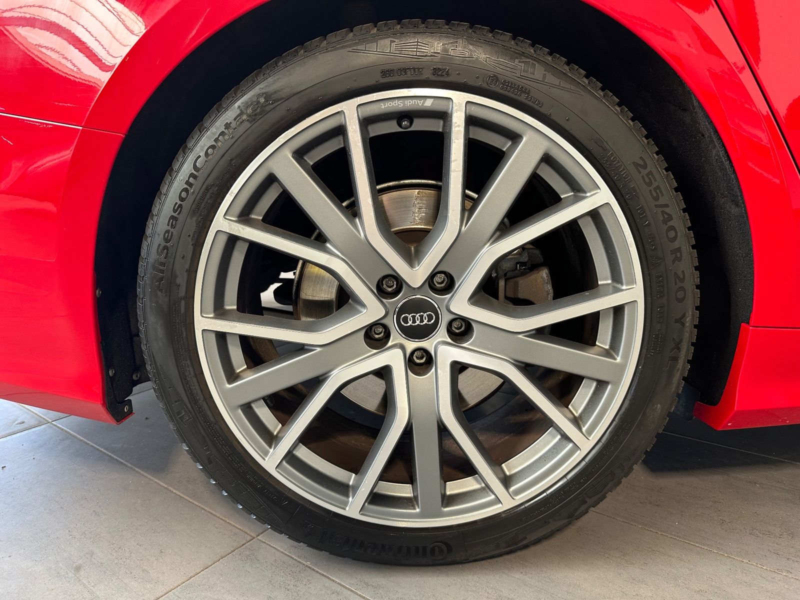 Fahrzeugabbildung Audi A6 Avant 3.0 TDI Qu S-Line NAV+LED+PANO+KAM+ACC