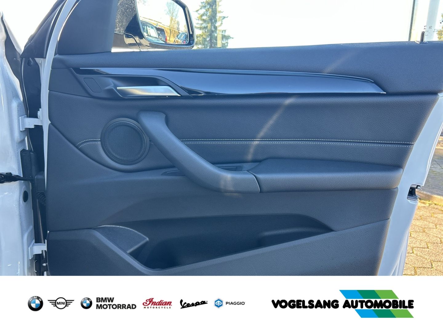 Fahrzeugabbildung BMW X1 xDrive25e,M Sport,HeadUp,AHK,Rückfahrk.,HIFI,