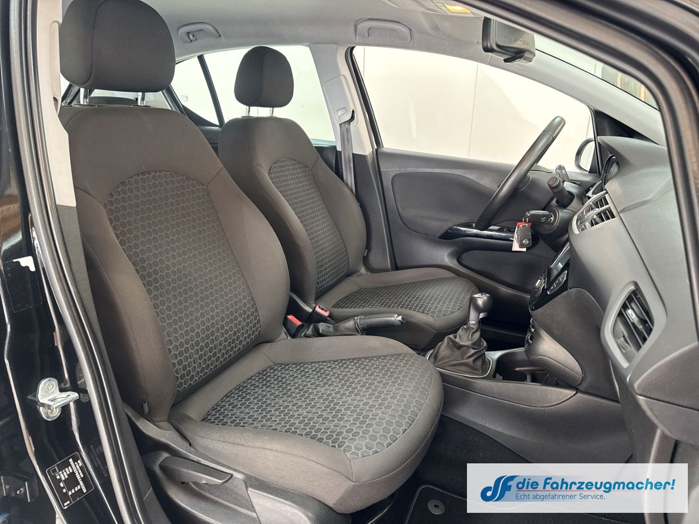 Fahrzeugabbildung Opel Corsa E Edition Navi Apple CarPlay Android Auto