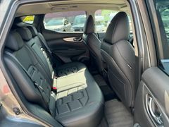 NISSAN Qashqai 1.3DIG-T Akari Autom. DCT Pano Voll-Lede