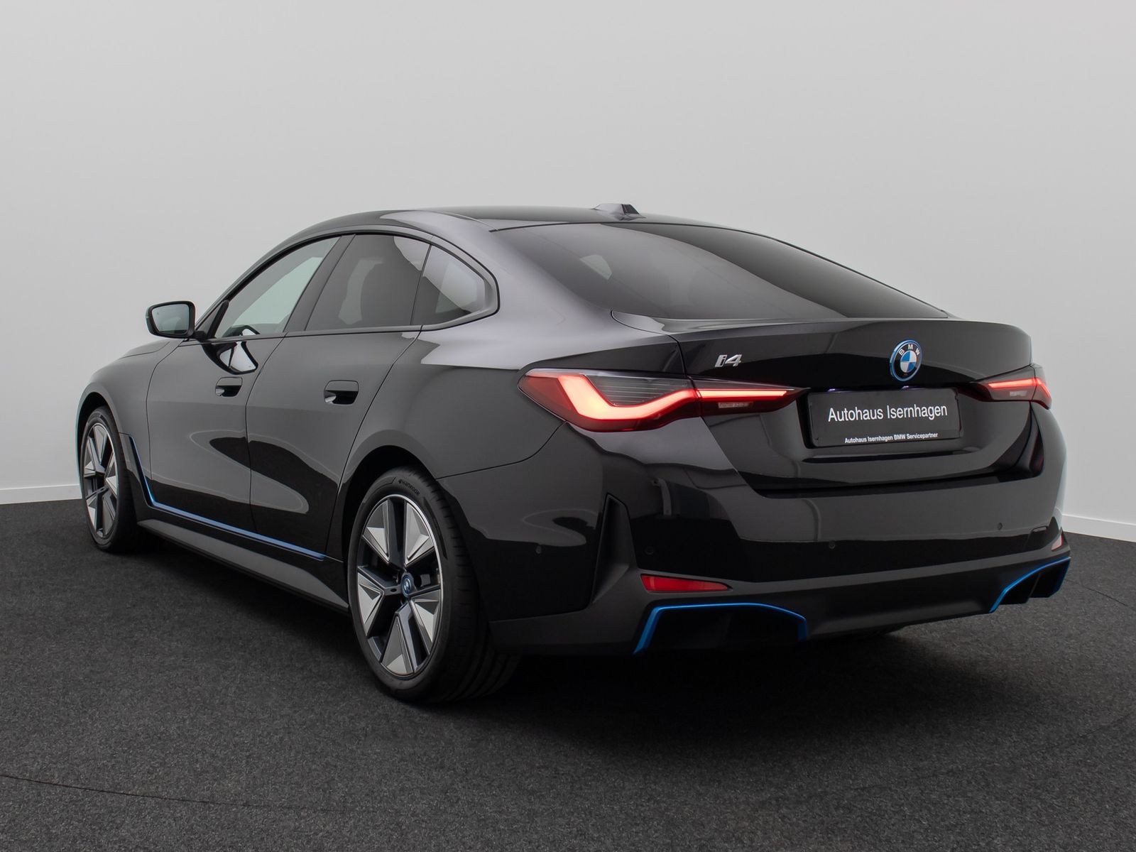 Fahrzeugabbildung BMW i4 eD40 GC HiFi Alarm Kamera HUD Leder 19Zoll
