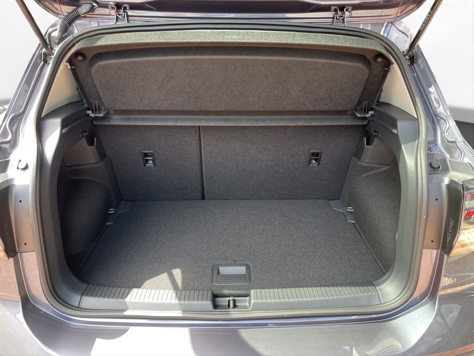Volkswagen T-Cross - Bild 10