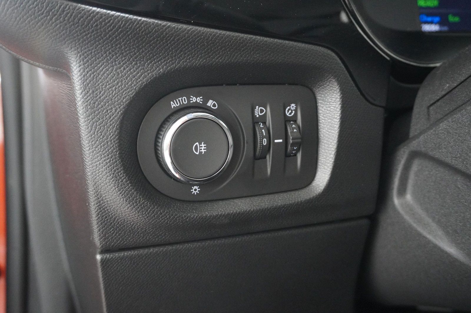 Fahrzeugabbildung Opel Corsa-e F EDITION 7KW NAVI/VIRT/TEMP/DAB/WÄRMEP.