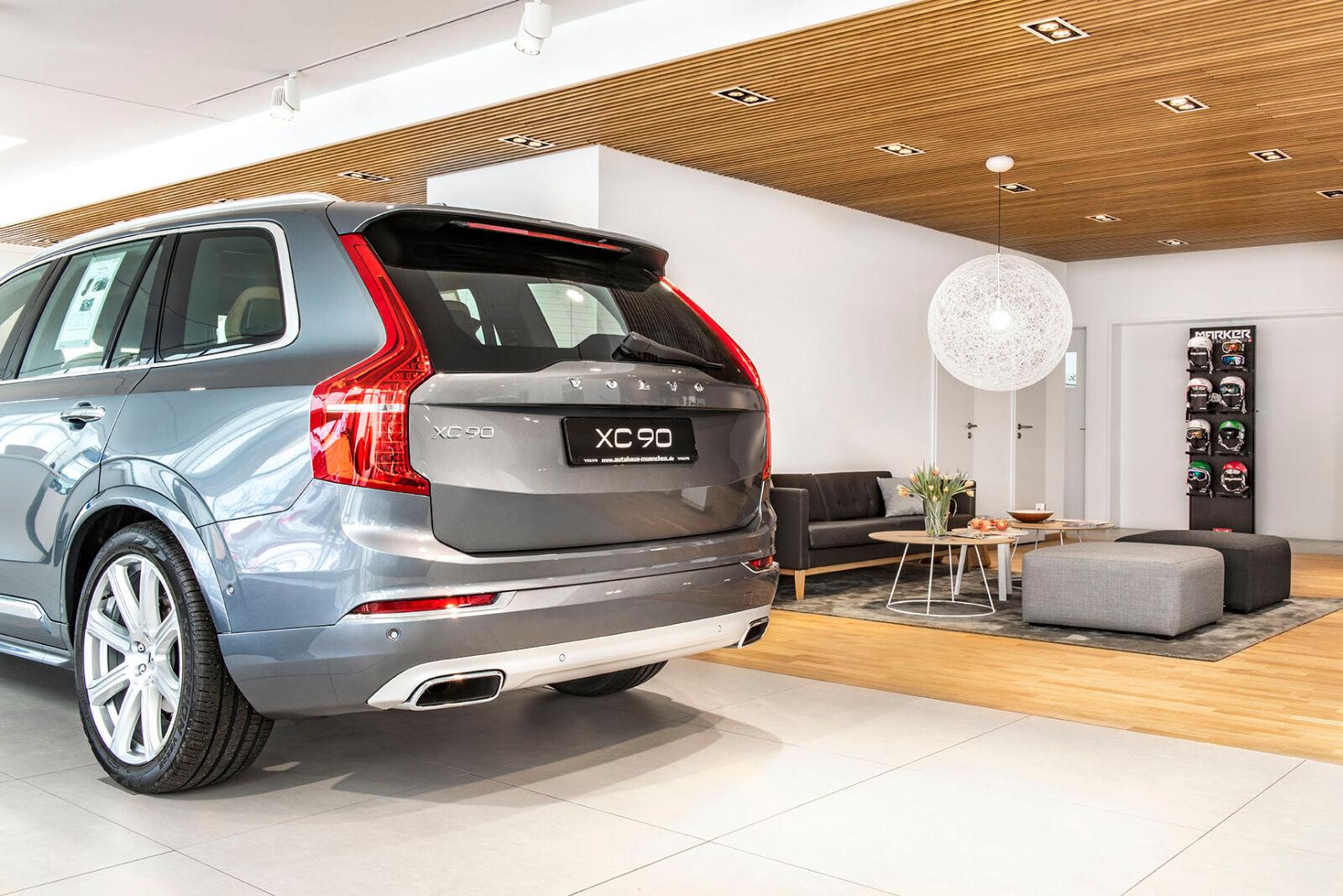 showroom-image-top