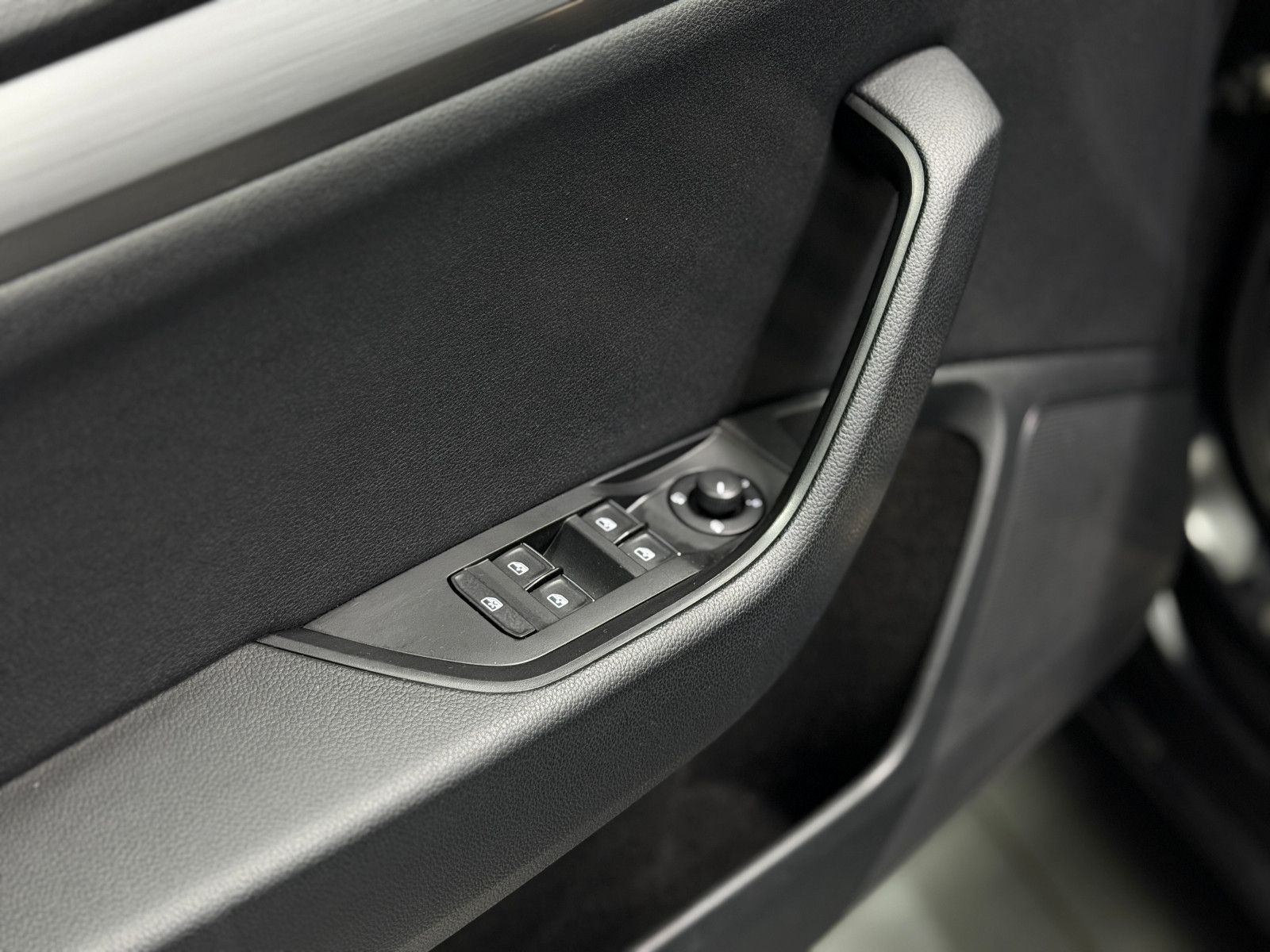 Fahrzeugabbildung SKODA Superb Combi Style |DSG|NAVI|MEMORY|ACC