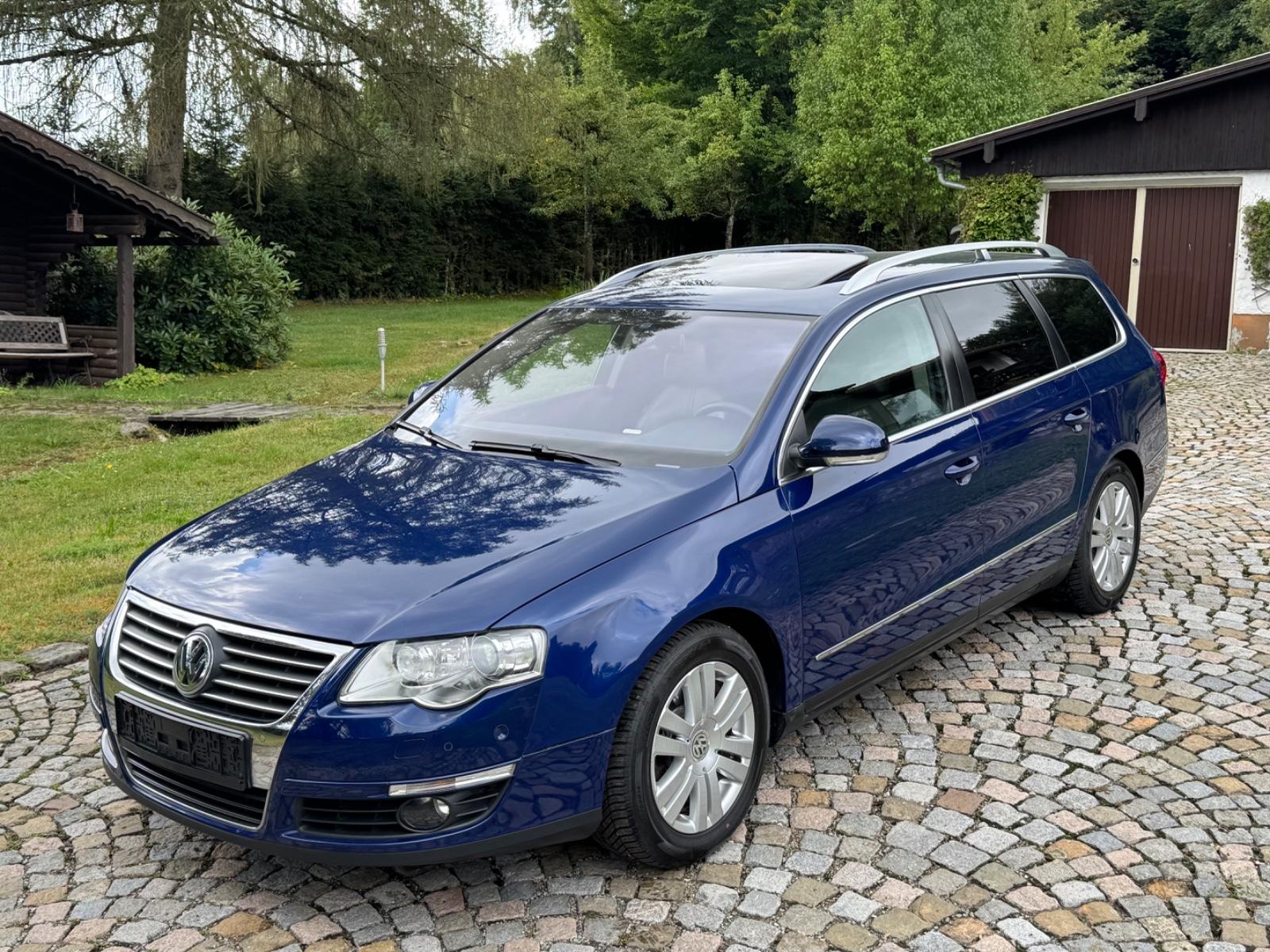 Volkswagen Passat 2009 — interior