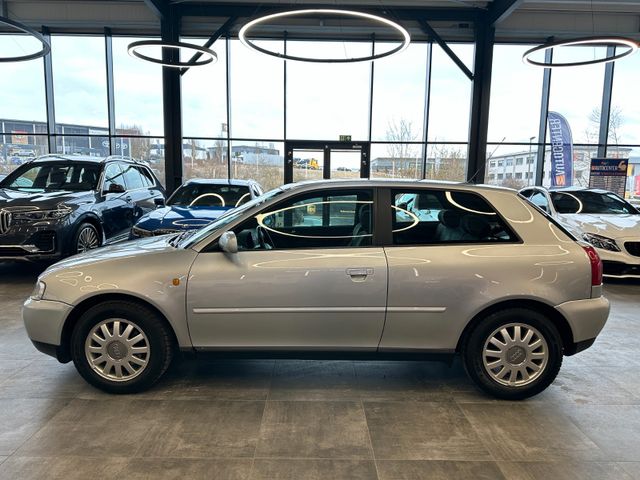 Audi A3 1.8  *Ambiente*Automatik*TÜV 0327*