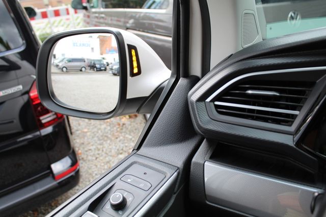 Volkswagen T6.1 Multivan Generation SIX DSG AHK ACC Standhz
