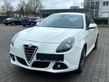 Alfa Romeo Giulietta Turismo/LEDER/SHZ/1.HAND/SCHECKHEFT - Alfa Romeo Giulietta in Frankfurt (Main)