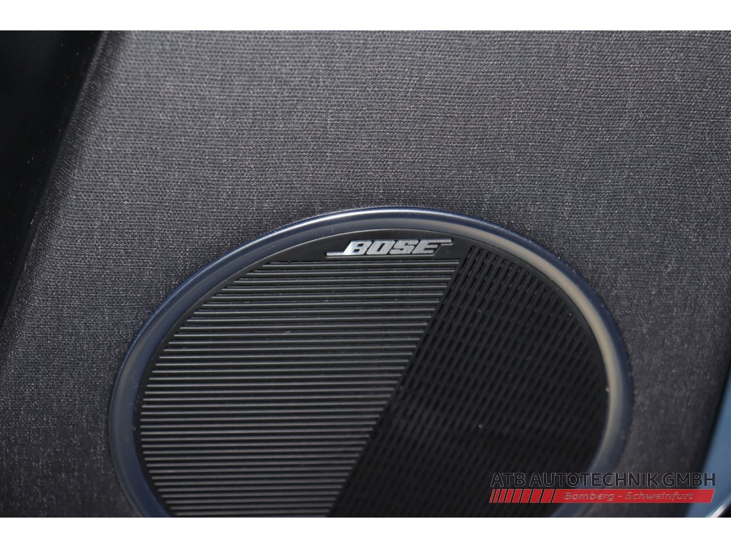 Fahrzeugabbildung Hyundai IONIQ 5 77,4 kWh UNIQ 4WD 97,7% SOH HUD El. Fond