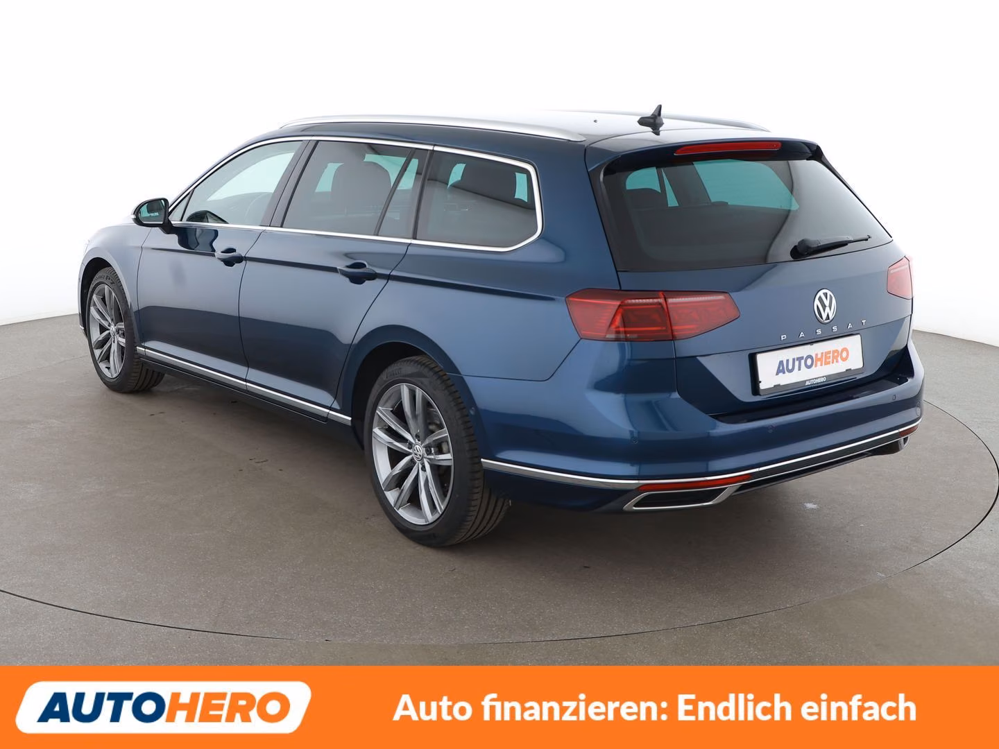 Volkswagen Passat 2.0 TSI Elegance Aut.*NAVI*PDC*SHZ*