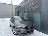 Volkswagen Tiguan Highline 4Motion*1.Hand*SHZ*Service Neu! - Volkswagen Tiguan: 1.4