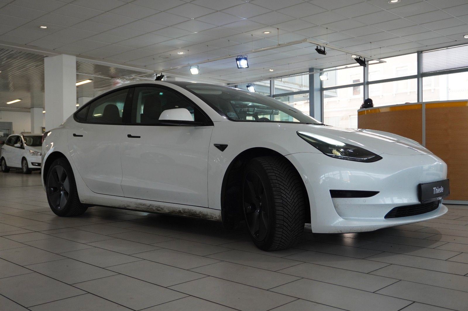 Fahrzeugabbildung Tesla Model 3 Standard Range NAVI/KAMERA/DAB/SHZ/AHK