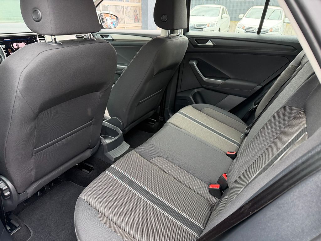 VW T-Roc - Bild 7