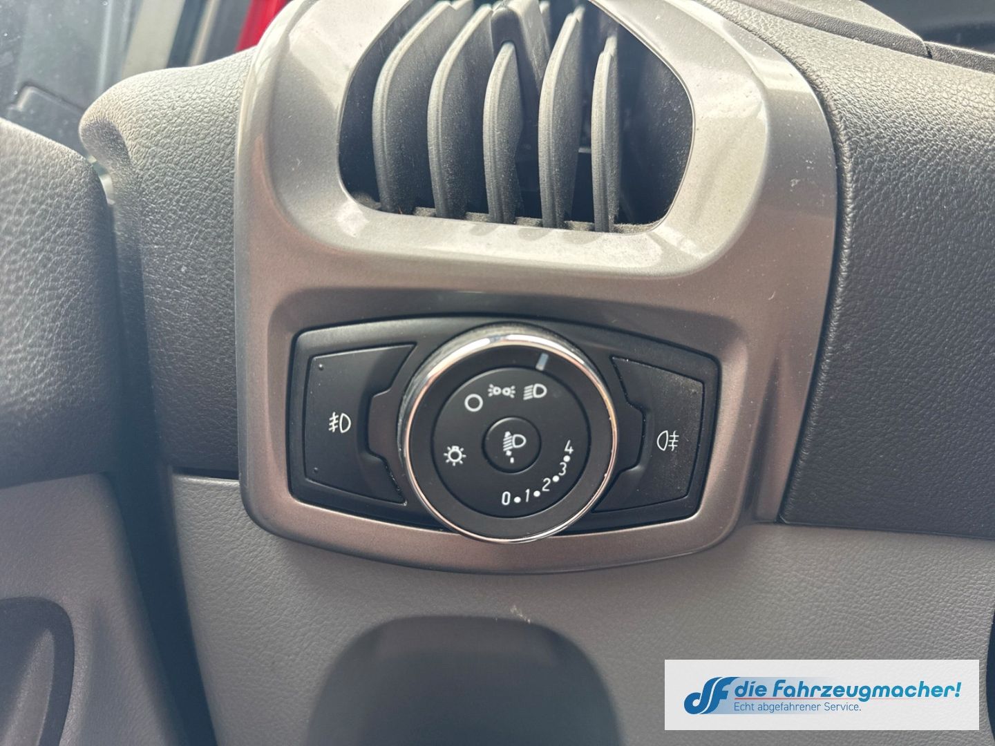 Fahrzeugabbildung Ford Transit Custom Tourneo 310 L1 Trend *3185 *EXPOR