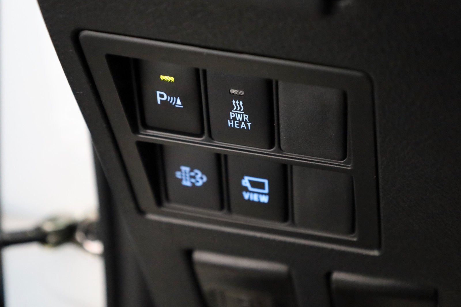 Fahrzeugabbildung Toyota Hilux 2.8 D-4D 4x4 Invincible Sport,ACC,360°,AHK