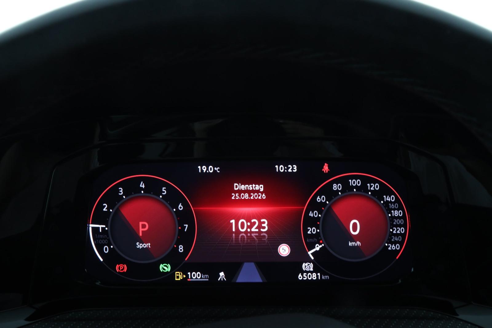 Volkswagen Golf VIII 2.0 TSI DSG R-Line AHK STANDH., миниатюра 19