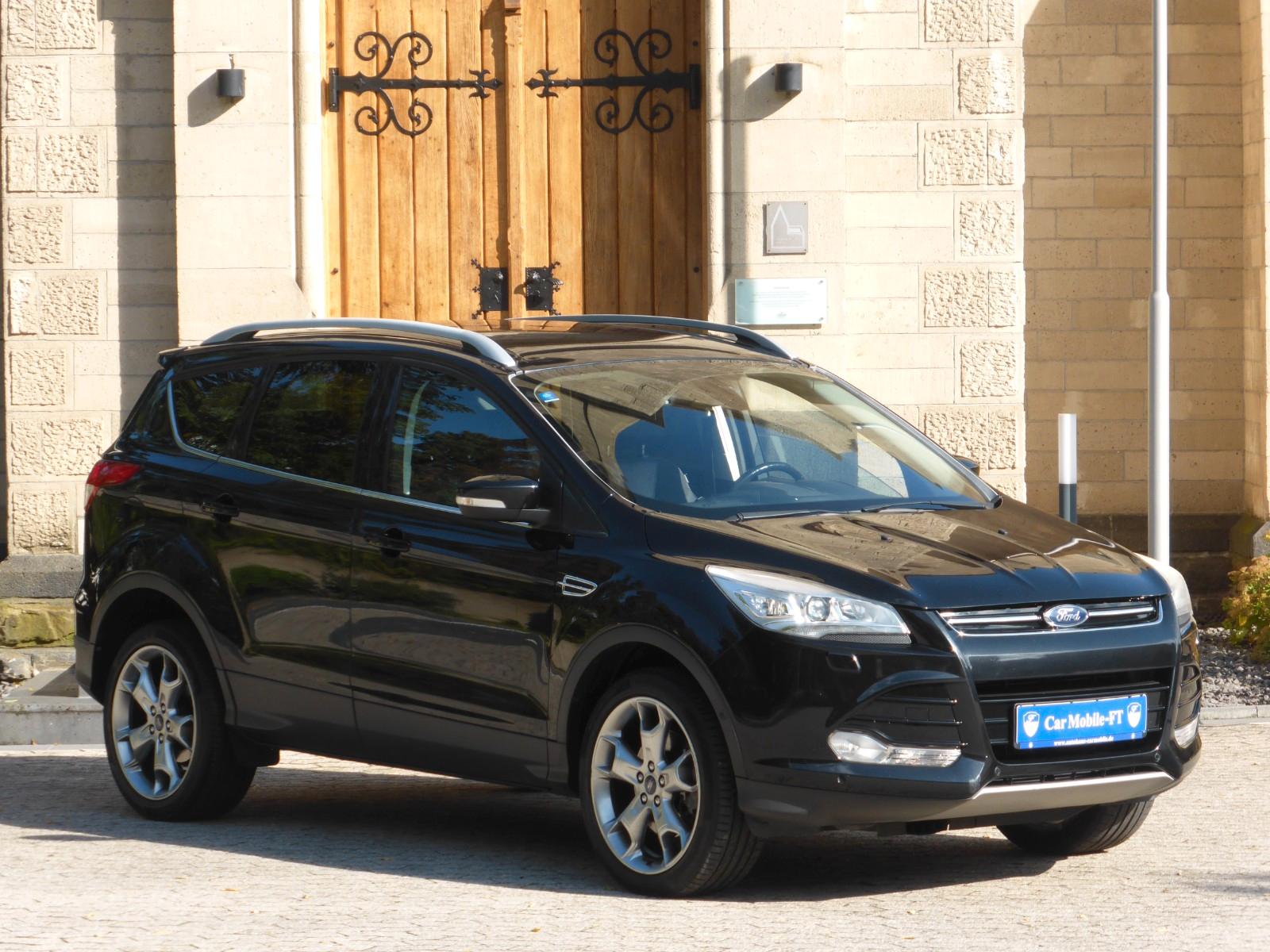 Ford Kuga Titanium*4x4*NAVI*AUTOMATIK*AHK*TEILLEDER*