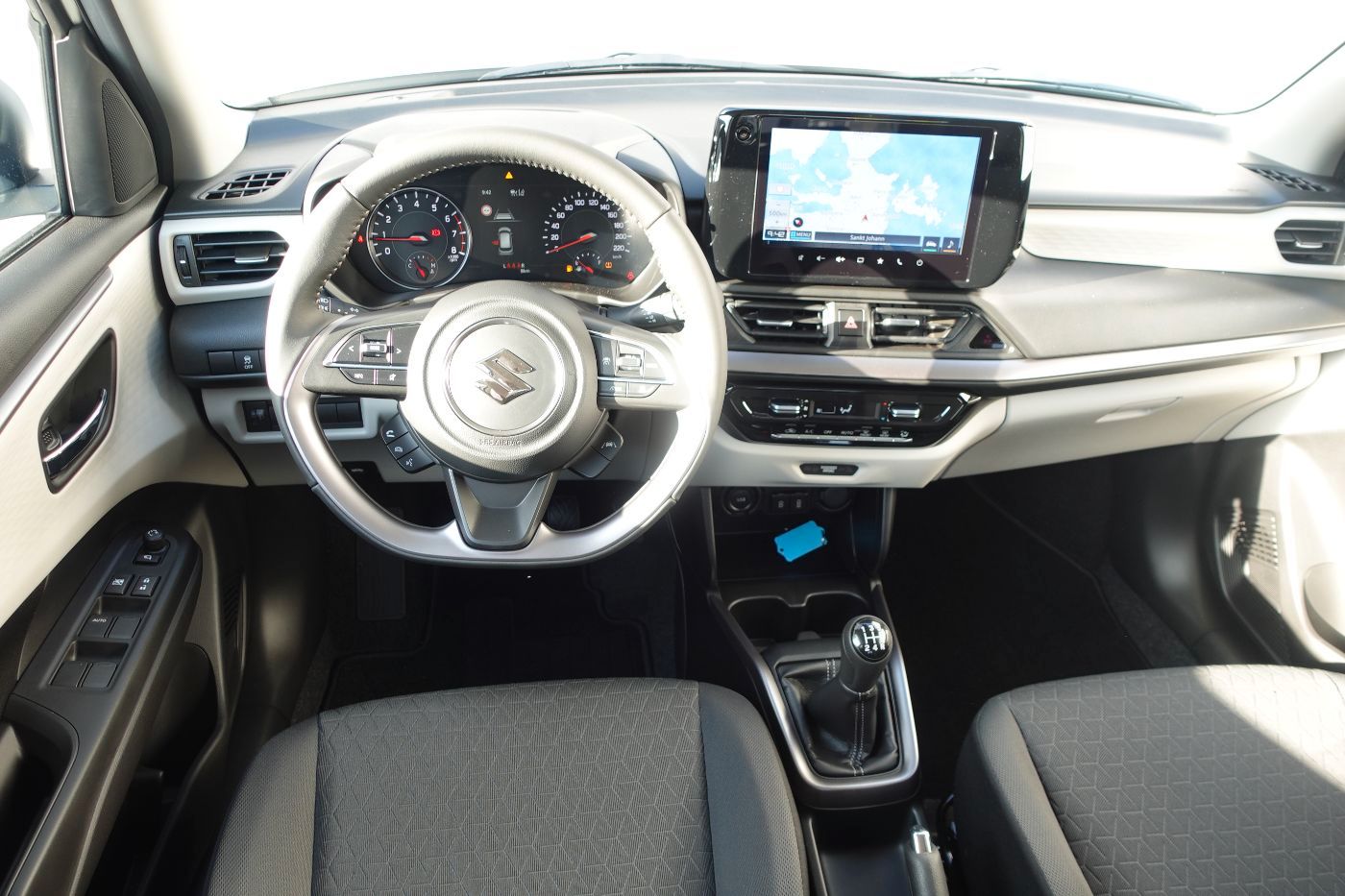 Fahrzeugabbildung Suzuki Swift Comfort+ 1.2 MildHybrid Navi,Kamera,Sitzhz