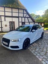 Audi S3 Sportback - TÜV Neu - Audi S3 in Hamburg