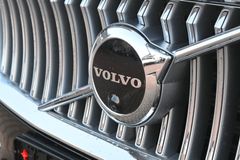 Fahrzeugabbildung Volvo XC90 B5 D AWD Ultimate Bright*PANO*LUFT*STHZ*B&W