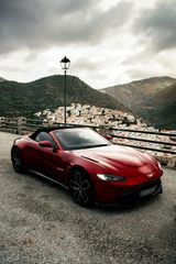 Aston Martin V8 Vantage 4.0 V8 Roadster - - Aston Martin V8 Vantage aus 2021