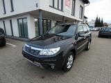 Subaru Forester Exclusive LPG Gas /Benzin Automatik - Subaru Forester mit Benzin-Antrieb: Leder, Navigationssystem