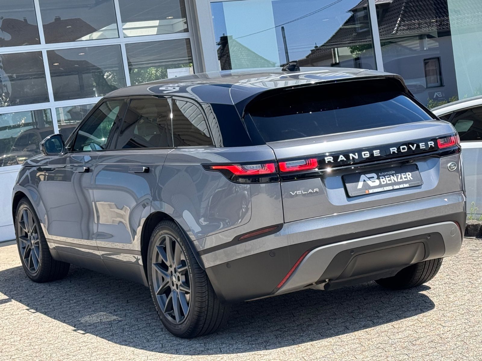 Fahrzeugabbildung Land Rover Range Rover Velar/360*Cam/LED/CapPlay/LEDER/