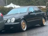 Mercedes-Benz Mercedes E220 Cdi - gebrauchte Mercedes-Benz E 220 aus dem Jahr 2000