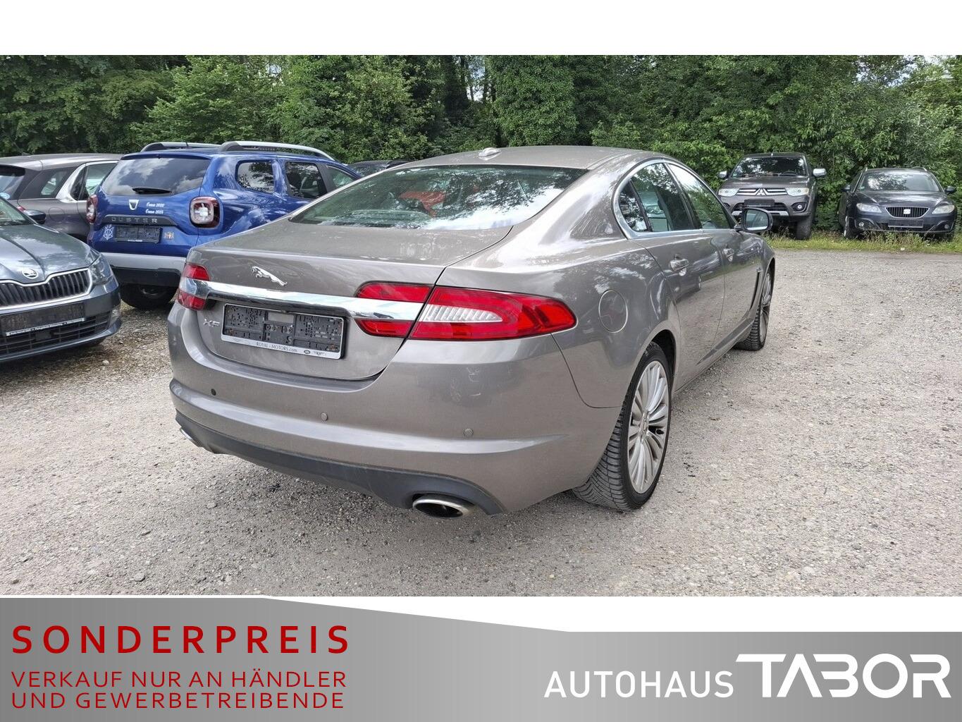 Jaguar XF 3.0 D V6 241CH - CAMERA - CUIR - GPS - BI-XÉNON