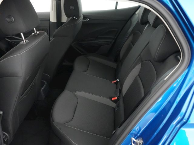 Fabia TOUR TSI+LED LICHT+PARKPILOT VO+HI+SITZHEI