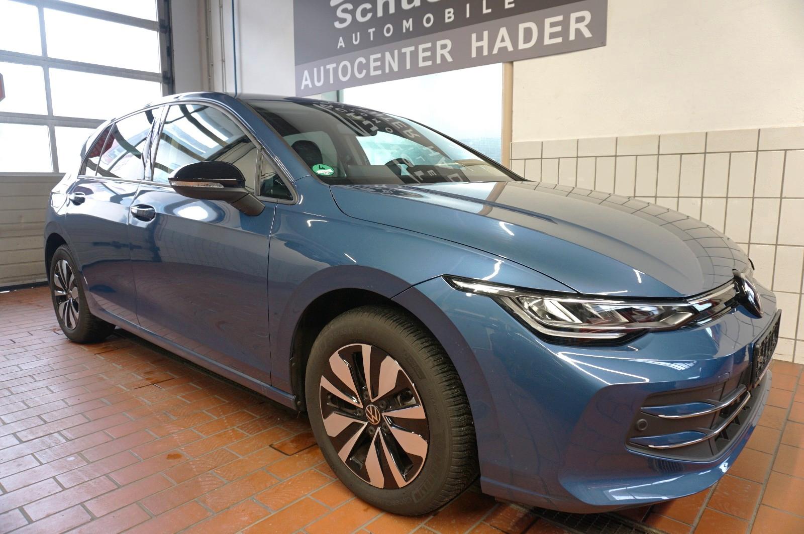 Volkswagen Golf 1.5 eTSI DSG Goal LED/ T-LEDER/ SIDE ASSIST