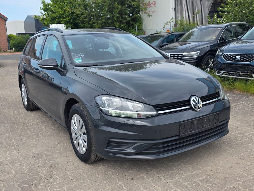 Image of Volkswagen Golf