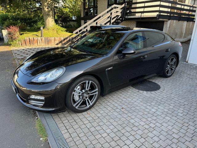 Porsche Panamera 4S Approved TÜV Bremse Reifen Neu Bose 