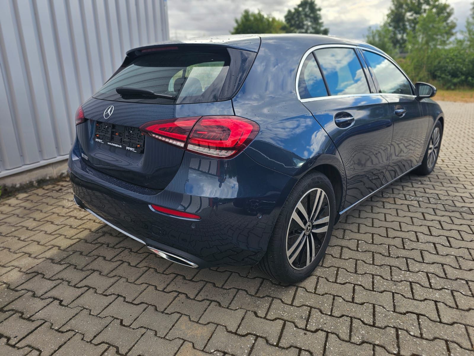 Mercedes-Benz A 180 PROGRESSIVE Rcam Keyless LED HIGT PERFORMA foto 4