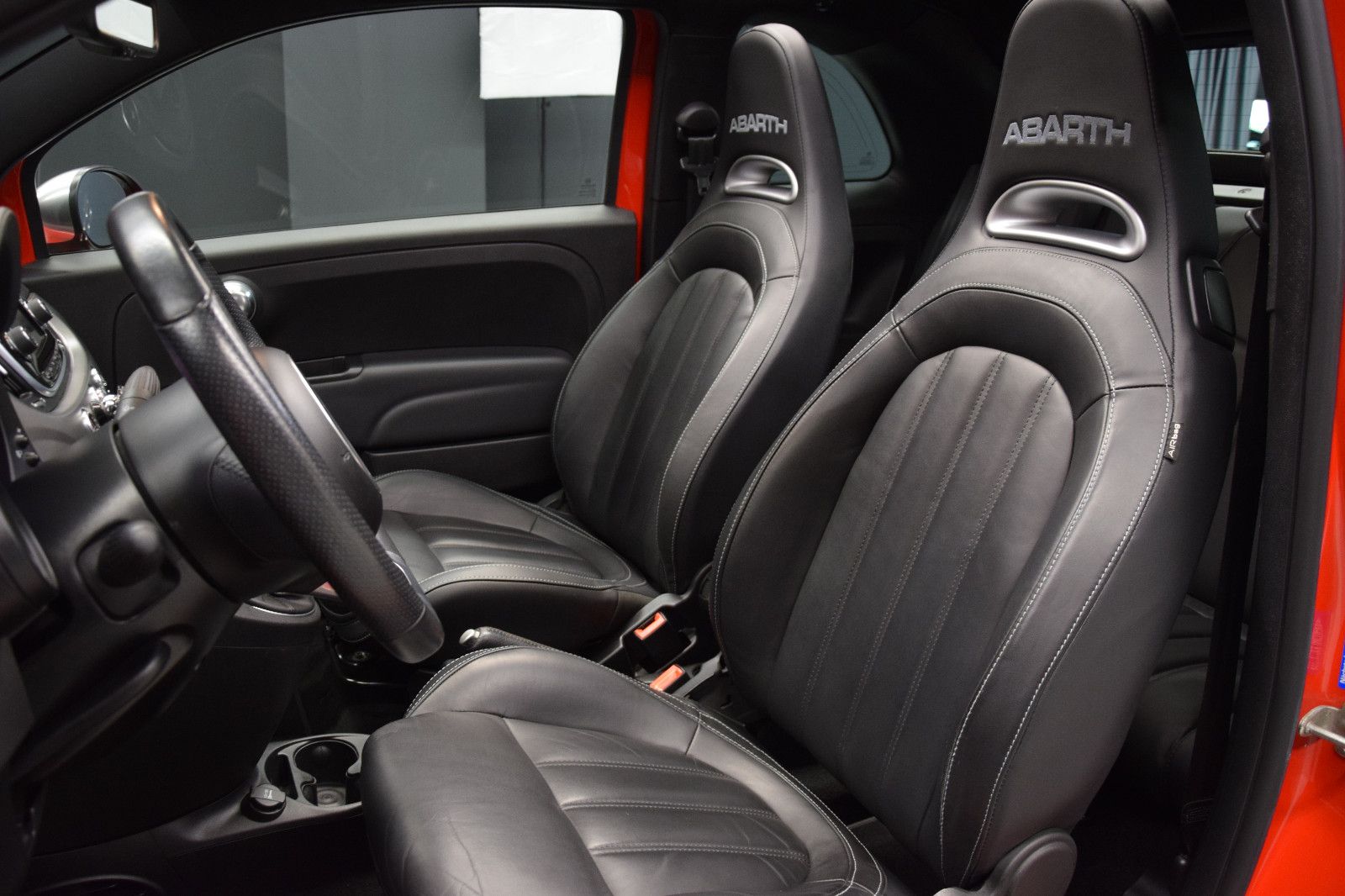Fahrzeugabbildung Abarth 595 C Turismo Facelift Leder beats PDC UConnect