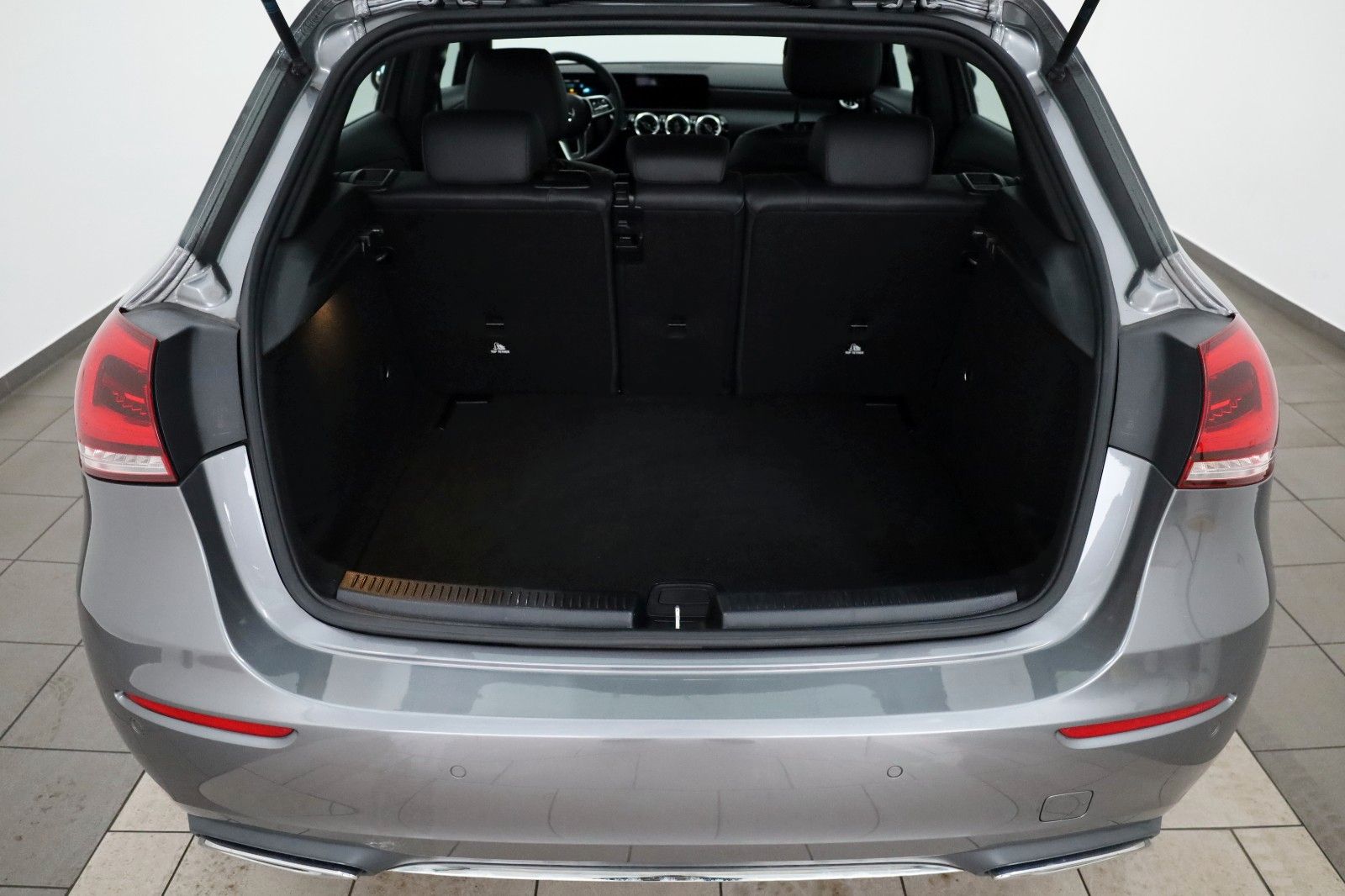 Fahrzeugabbildung Mercedes-Benz A 200d Navi,Kamera,SH,PDC,Park Paket,Leder