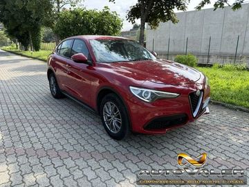 Alfa-Romeo Stelvio - 1