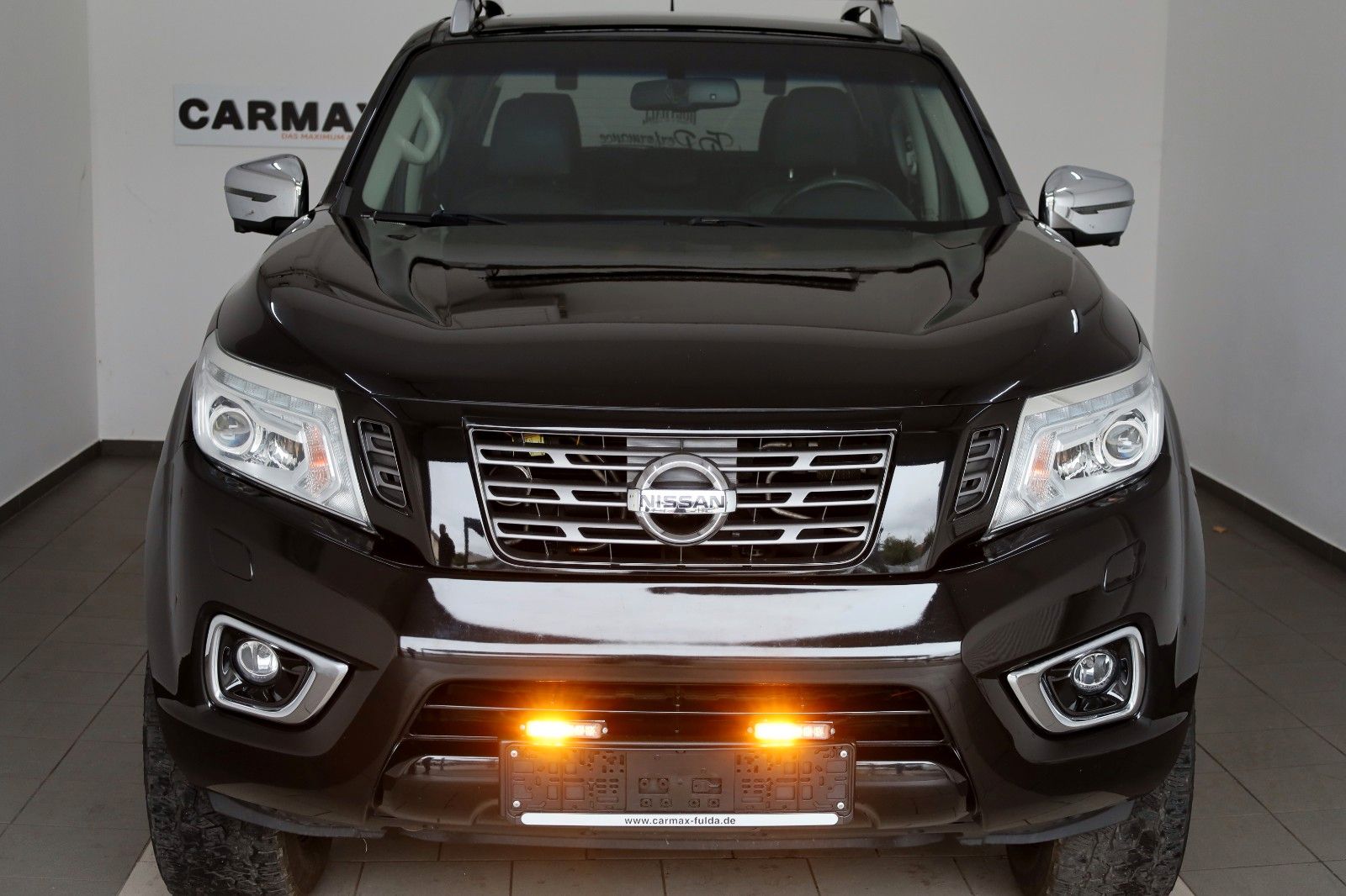 Fahrzeugabbildung Nissan Navara NP300 Tekna DOKA 4x4 Leder,SH,Navi,SD,AHK