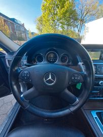Mercedes E 250 - 6