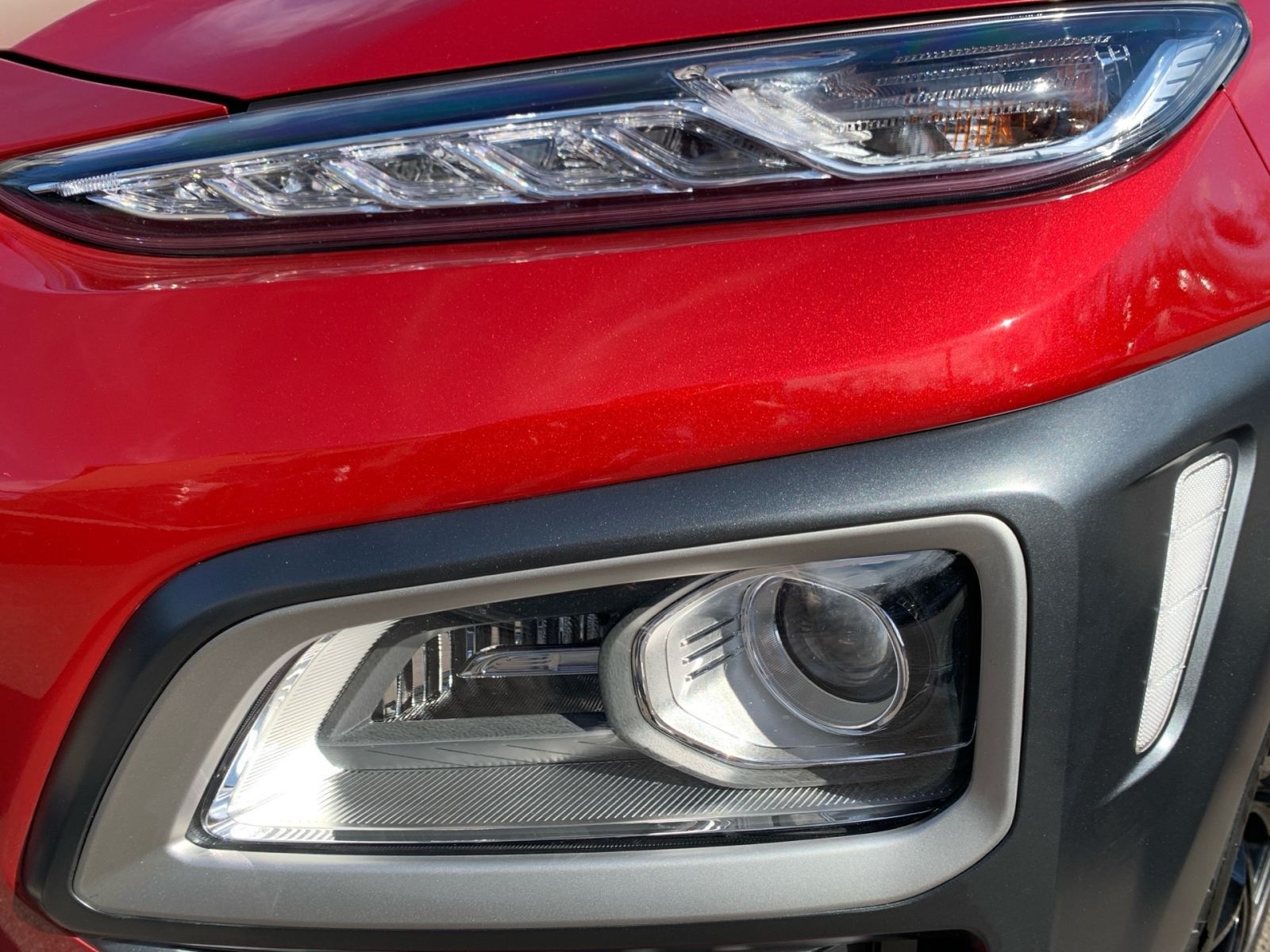 Fahrzeugabbildung Hyundai KONA 1.6 T-GDI Unique Navi LED