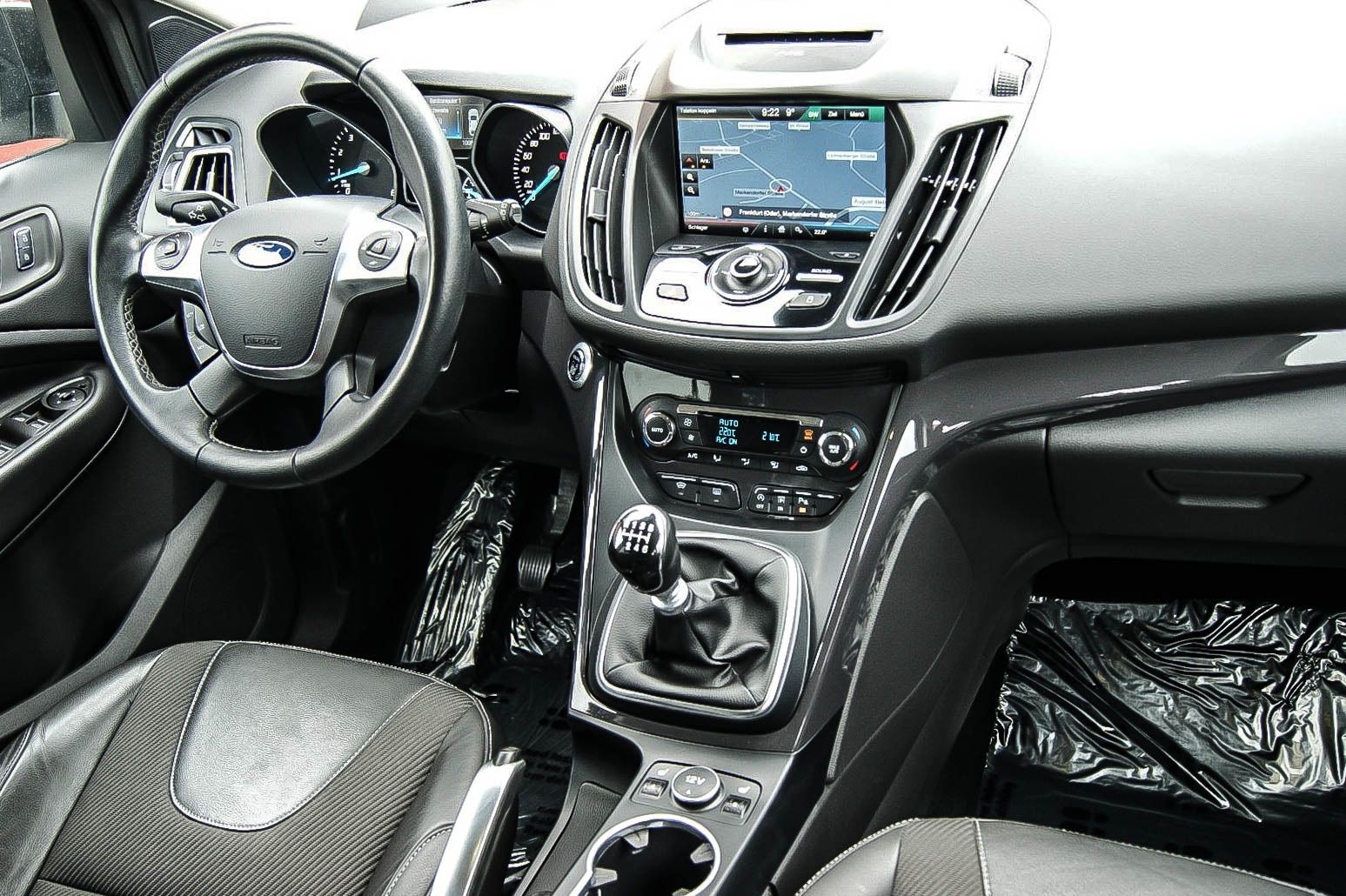Fahrzeugabbildung Ford Kuga 1.5EcoBoost Individual XENON NAVIGATION 1HD