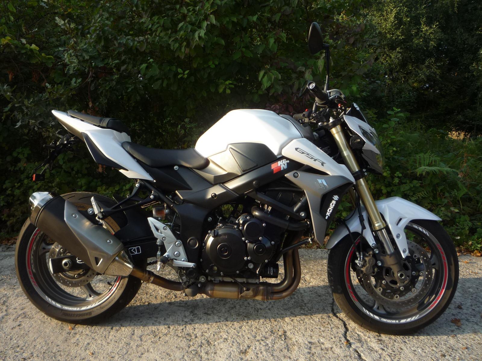 Suzuki GSR 750 ABS guter Zustand mit Zubehör/Extras KZH