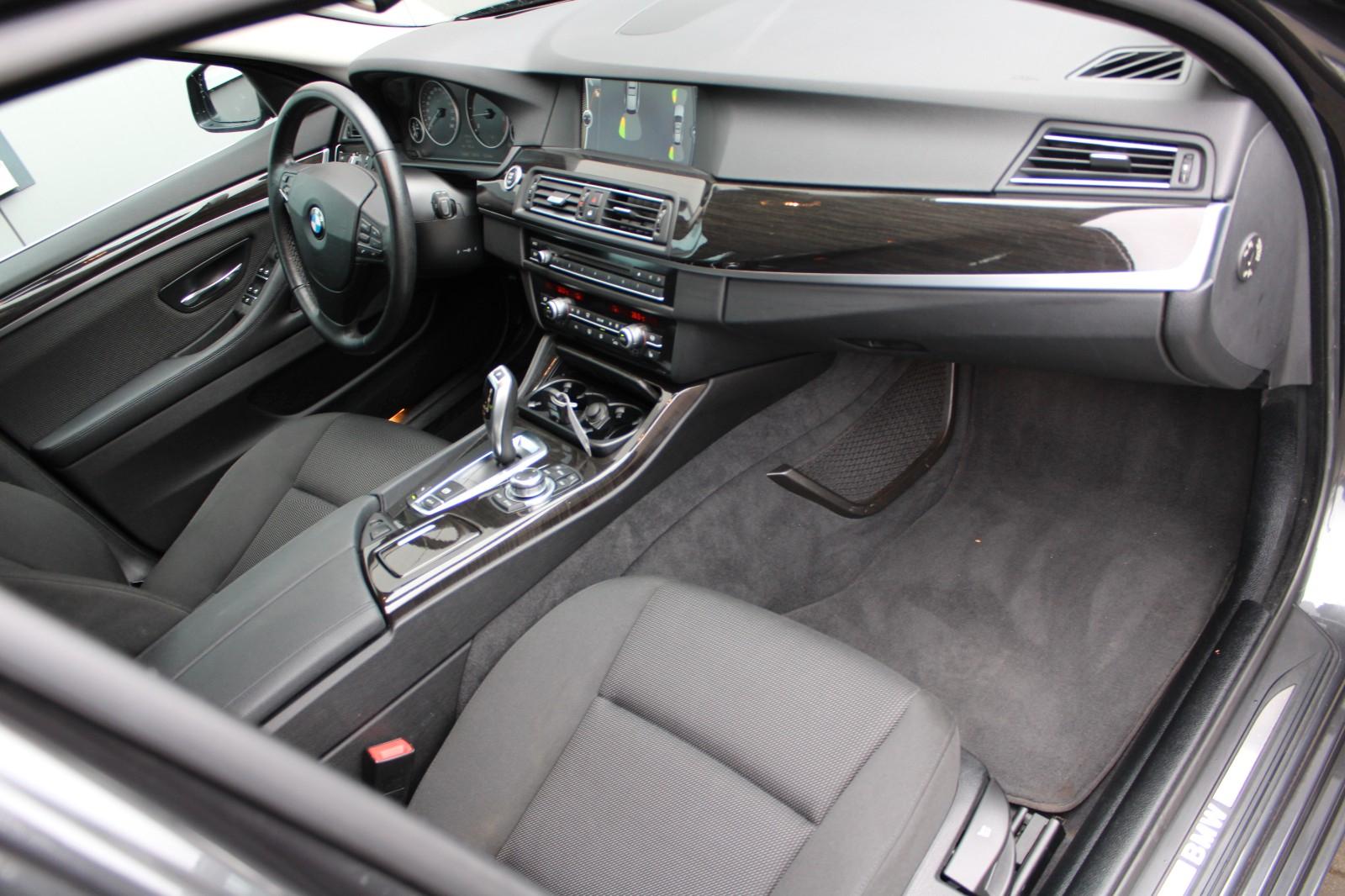 BMW 530d  AHK/Navi Prof./Xenon/Head-Up/SHZ/PDC