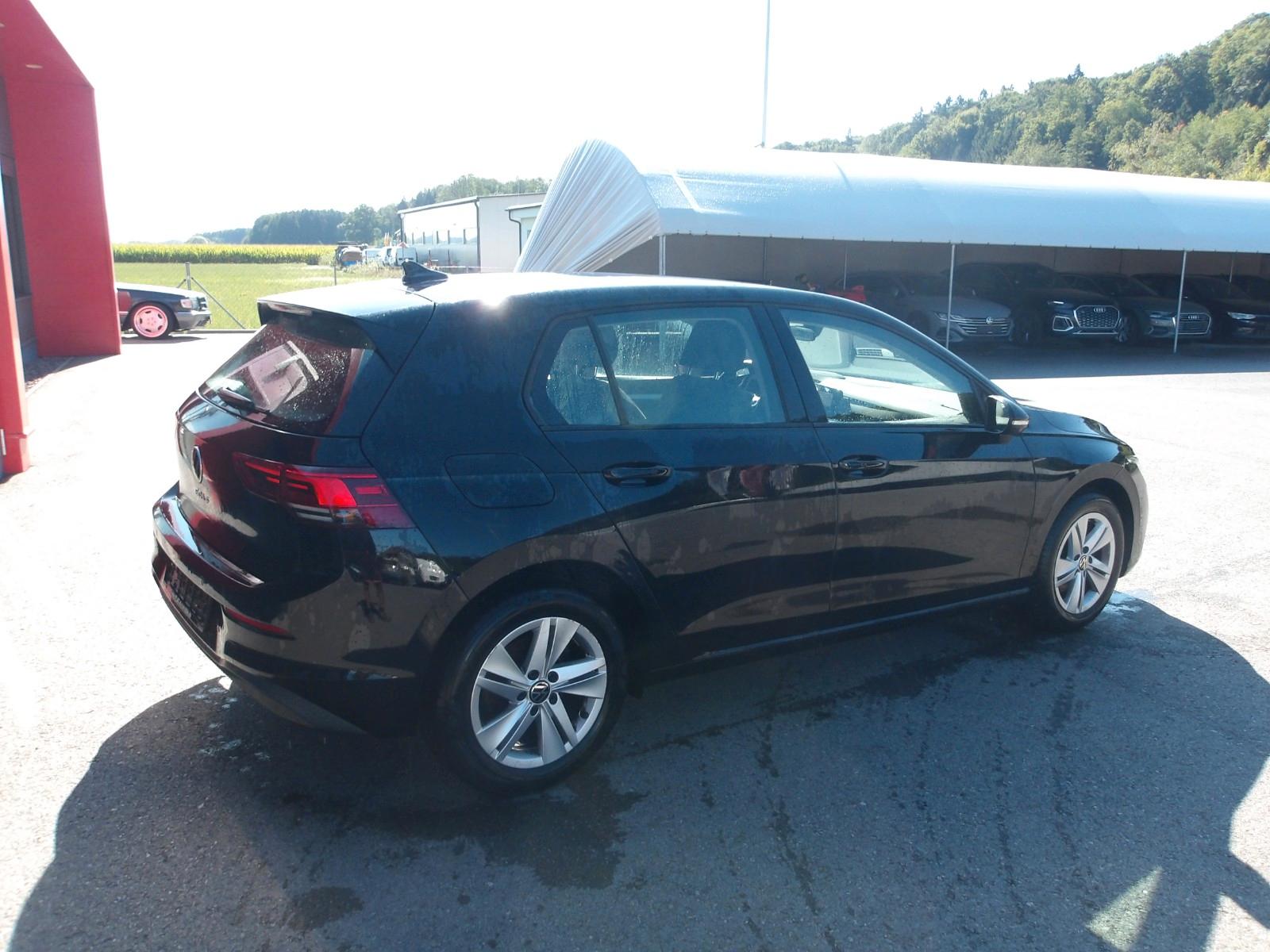 Volkswagen Golf VIII Lim. Life EXP -, миниатюра 3