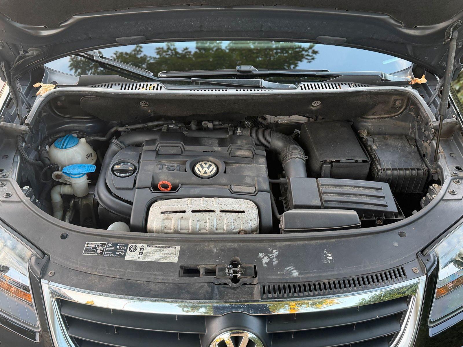 Volkswagen Touran 2009 — photo 14