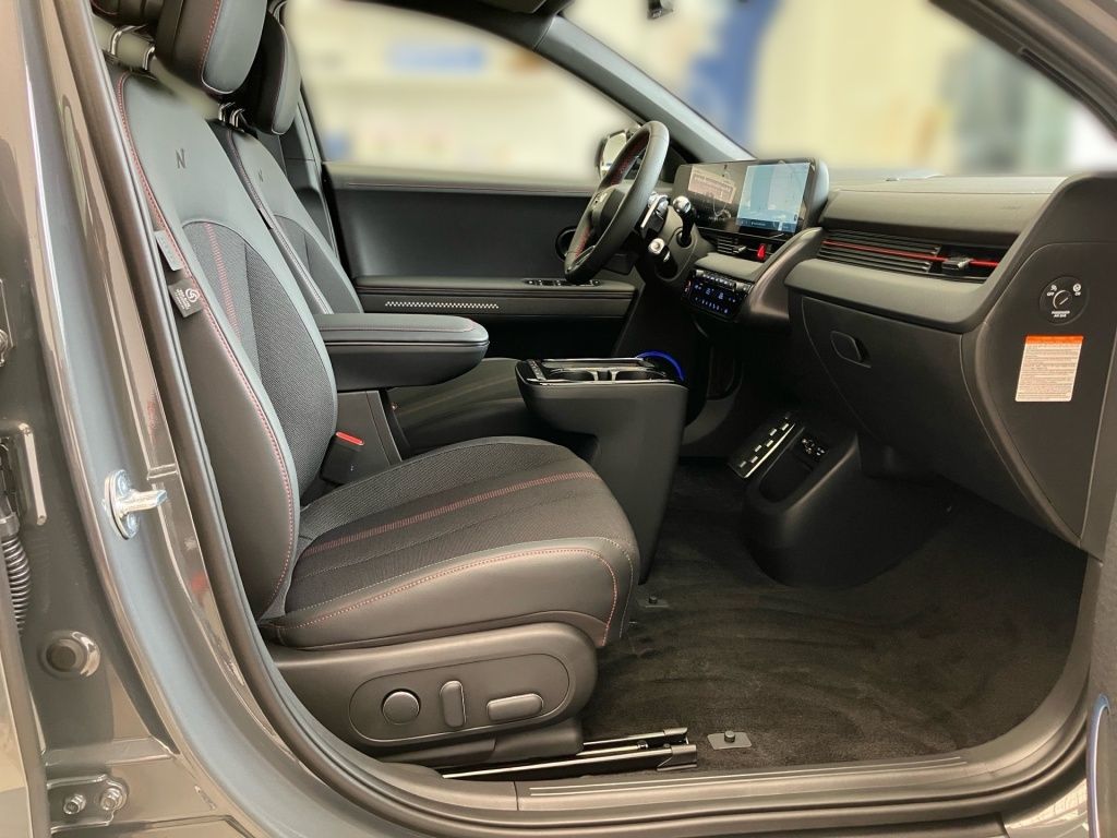 Fahrzeugabbildung Hyundai IONIQ 5 2WD 84kWh N-Line X 4xSHZ AUT Akustikglas