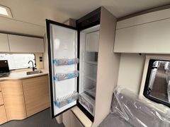 Adria Action 391 LH*Alus*Schwenk*1300KG*Sofort*