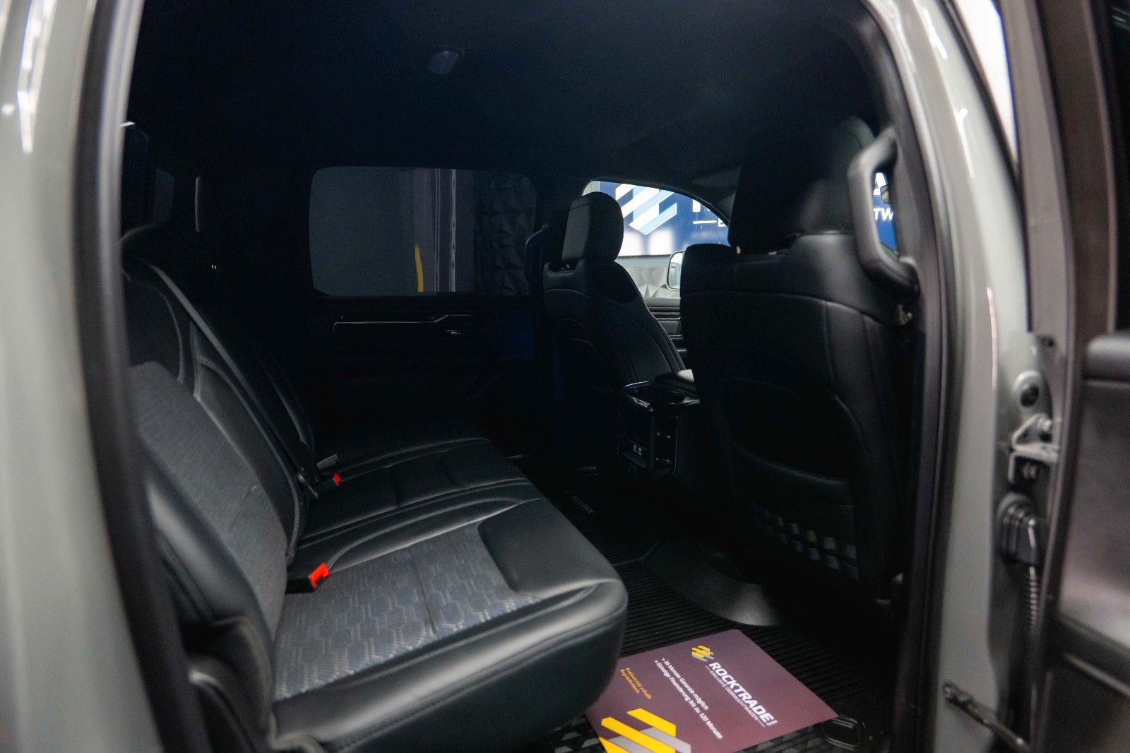 Fahrzeugabbildung Dodge RAM 5.7 V8 HEMI 4x4 Built to Serve LONG AxleLock