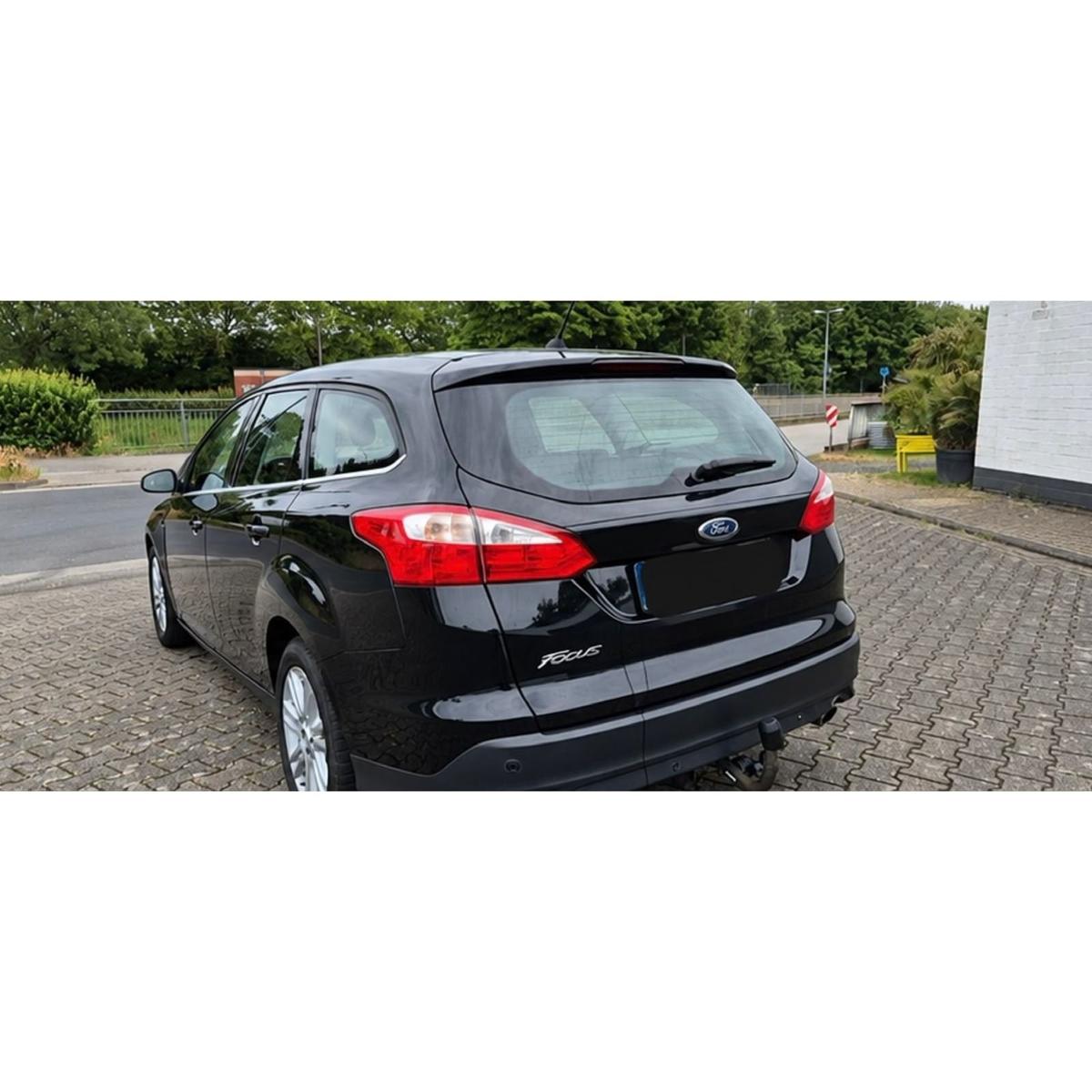 Ford Focus 2014 — interior
